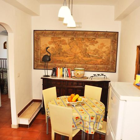 Villa Laura Sea View Apartments Santa Maria di Castellabate Quarto foto