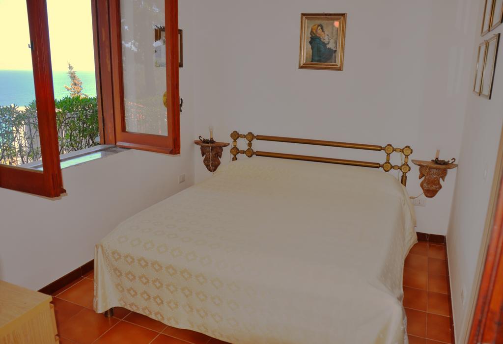 Villa Laura Sea View Apartments Santa Maria di Castellabate Exterior foto